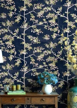 Blooming Garden 8322 Ağaç Dallı Lacivert Duvar Kağıdı, 5.33m²