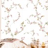 Beyaz zemin üzerine pembe ve sarı kiraz çiçeği dalları desenli Blooming Garden 8335 duvar kağıdı