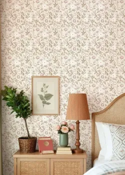 Blooming Garden 8351 Botanik Çiçek Desenli Bej ve Pudra Duvar Kağıdı, 5.33m²