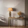 Kum beji tonlarında ince dikey iplik dokulu düz desenli podyum esintili lüks duvar kağıdı