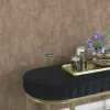 Sütlü kahve ve bronz vizon tonlarında yoğun keten kumaş tekstürlü düz desenli modern salon duvar kağıdı