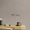 Rasch Golden Hour 941760 Vizon Hasır Dokulu Duvar Kağıdı Vizon ve taupe gri tonlarında kendinden yoğun hasır kumaş tekstürlü dikey çizgili modern salon duvar kağıdı