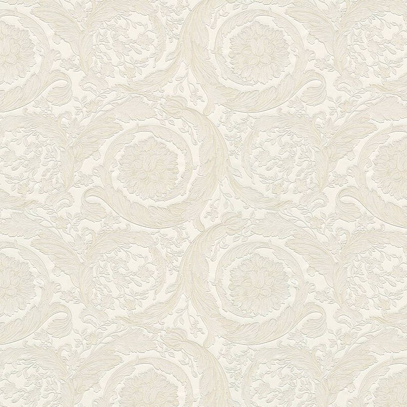 Versace VI 93583-2 Krem Beyaz Barok Duvar Kağıdı Krem beyaz zemin üzerine kabartmalı barok yaprak desenli Versace VI 93583-2 duvar kağıdı