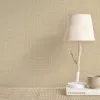 Koyu Bej Kumaş Dokulu Duvar Kağıdı Marrakech Z70704, koyu bej (camel) renginde, balıksırtı örgü desenli, kumaş dokulu lüks İtalyan duvar kağıdı.