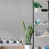 Mini Trend Z15522 sıcak gri tonlarında 3D küp desenli modern duvar kağıdı.