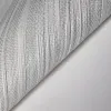 Açık gri ve bej rengi, kabartmalı dalgalı yaprak desenli modern elyaf duvar kağıdı