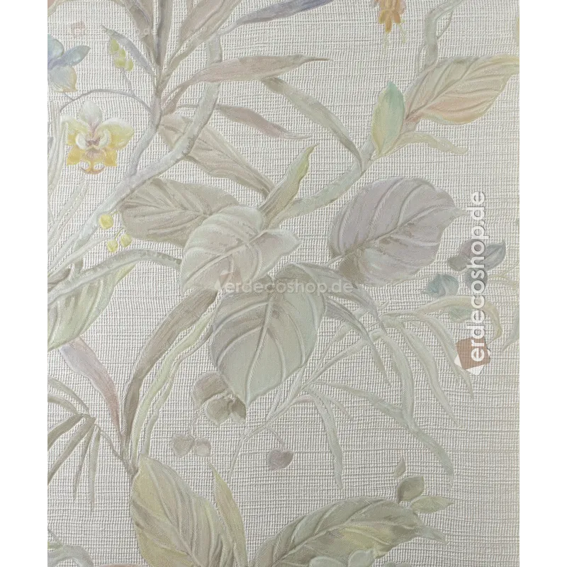 Tropikal Çiçekli Açık Bej Duvar Kağıdı Dekorasyon Fikri Tropikal çiçekli, açık bej fonlu, pastel tonlarda modern duvar kağıdı, Trussardi 8 Z30335