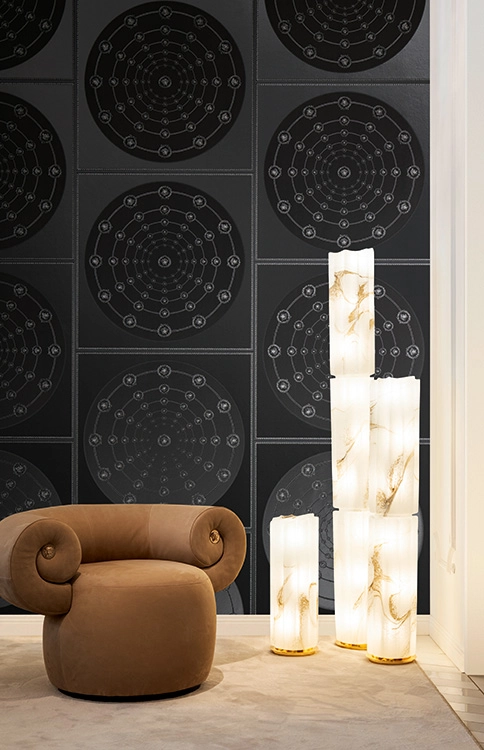 Versace Home Versace 6 BAROQUE Versace Home Versace 6 BAROQUE siyah gümüş rozet desenli duvar kağıdı